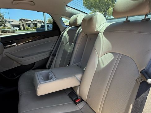 Used 2018 Hyundai Sonata Limited w/ Limited Ultimate Package 03 FWD image 14