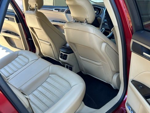 Used 2014 Ford Fusion SE w/ Equipment Group 502A image 12