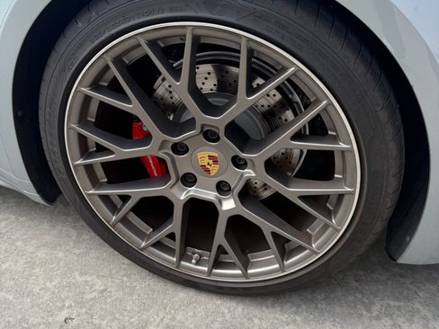 Used 2020 Porsche 911 Carrera 4S image 15