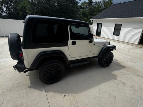 Used 2006 Jeep Wrangler Rubicon w/ Security Group AWD/4WD image 22