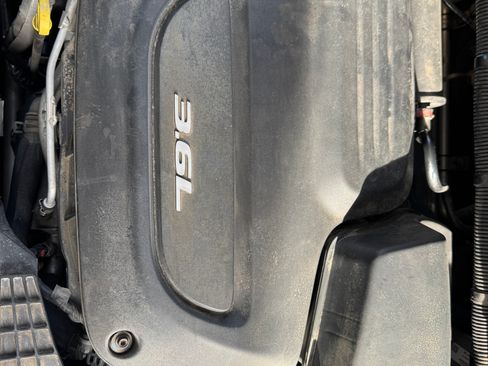 Used 2017 Chrysler Pacifica Touring image 14