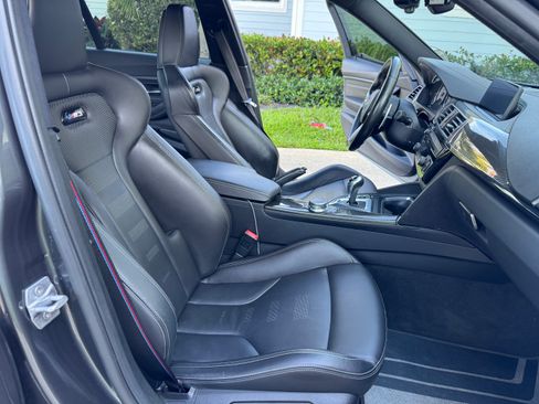 Used 2018 BMW M3 RWD image 29
