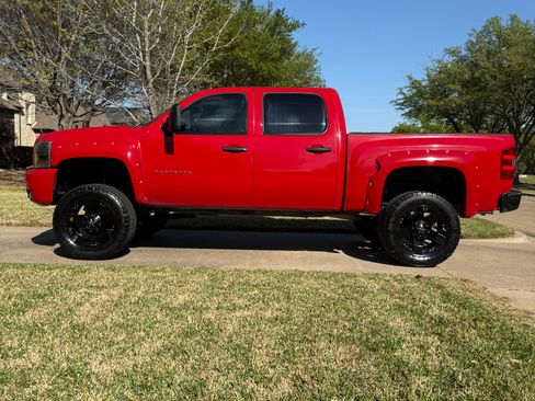 Used 2011 Chevrolet Silverado 1500 LT w/ All-Star Edition image 6