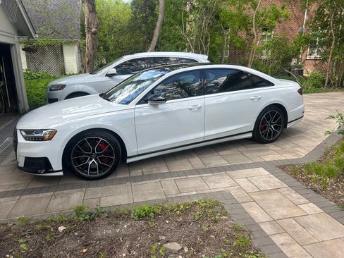 Used 2020 Audi S8 L w/ S8 Executive Package AWD/4WD image 12