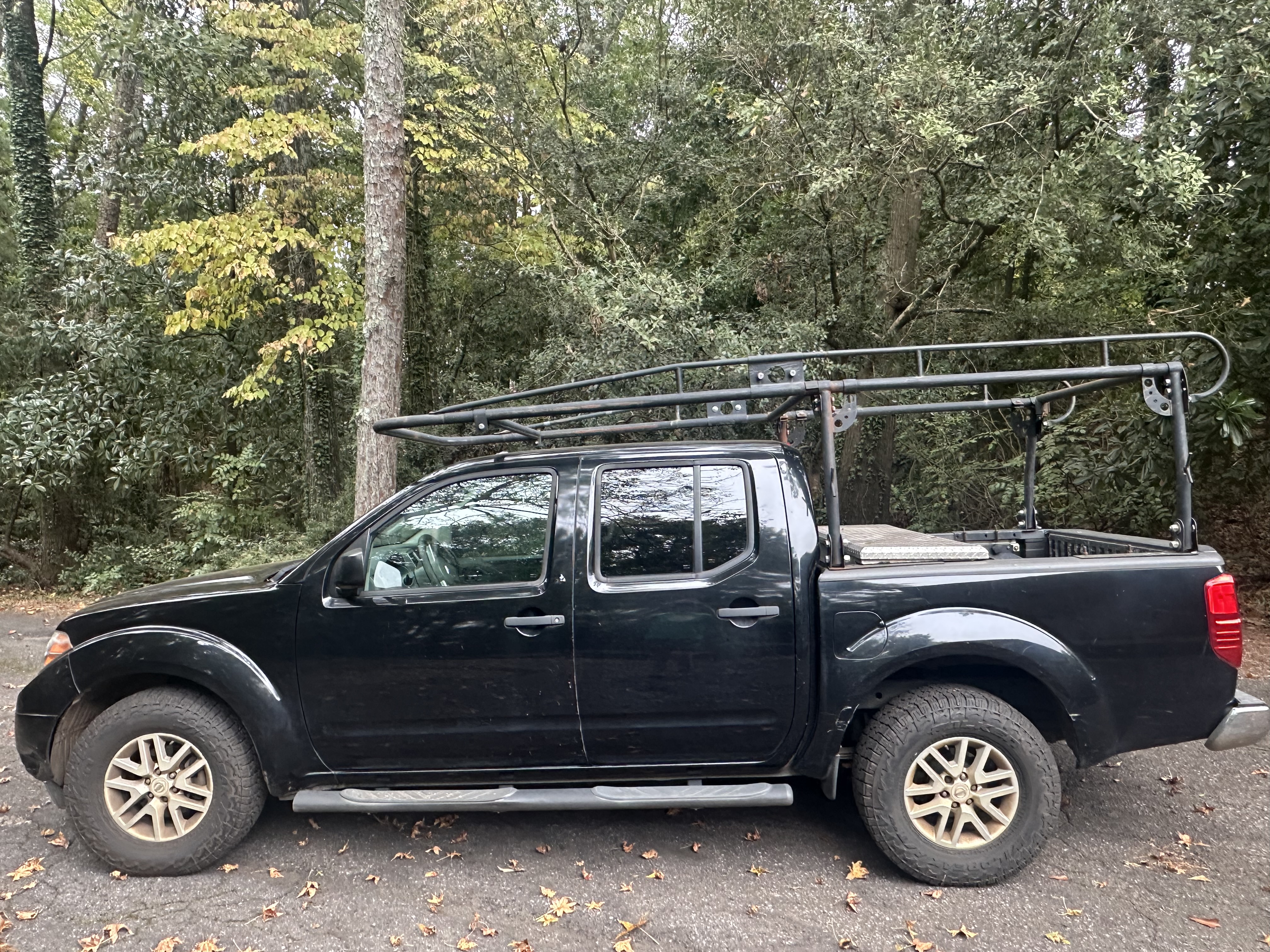 Used 2016 Nissan Frontier SV w/ SV Value Truck Package RWD image 1
