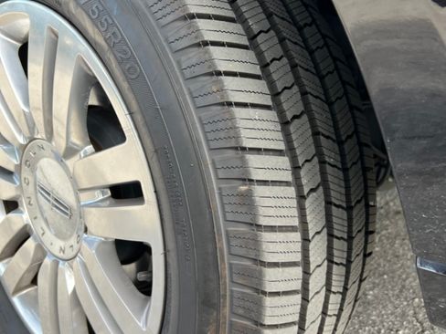 Used 2013 Lincoln Navigator 2WD w/ HD Trailer Tow Pkg image 13