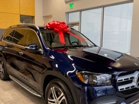 Used 2022 Mercedes-Benz GLS 450 450 4MATIC Sport Utility 4D image 1