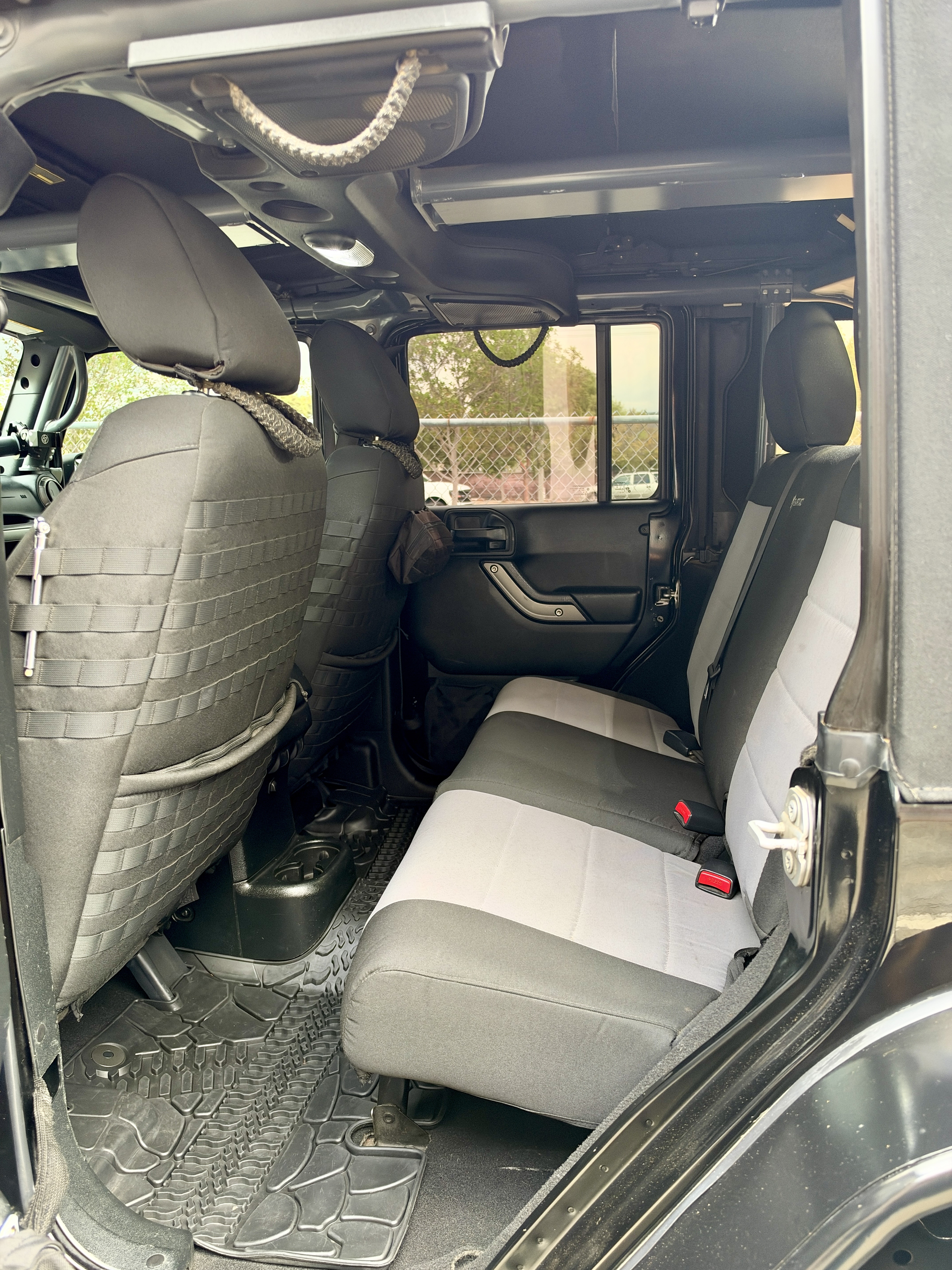 Used 2018 Jeep Wrangler Unlimited Sport S AWD/4WD image 12