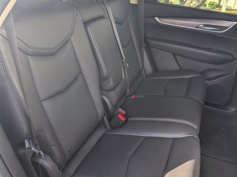 Used 2017 Cadillac XT5 Luxury w/ Driver Awareness Package image 14