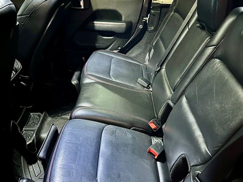 Used 2020 Jeep Wrangler Unlimited Rubicon AWD/4WD image 11