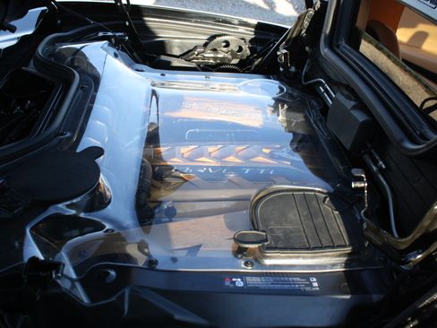 Used 2024 Chevrolet Corvette Stingray Premium Conv w/ Z51 Performance Package image 26