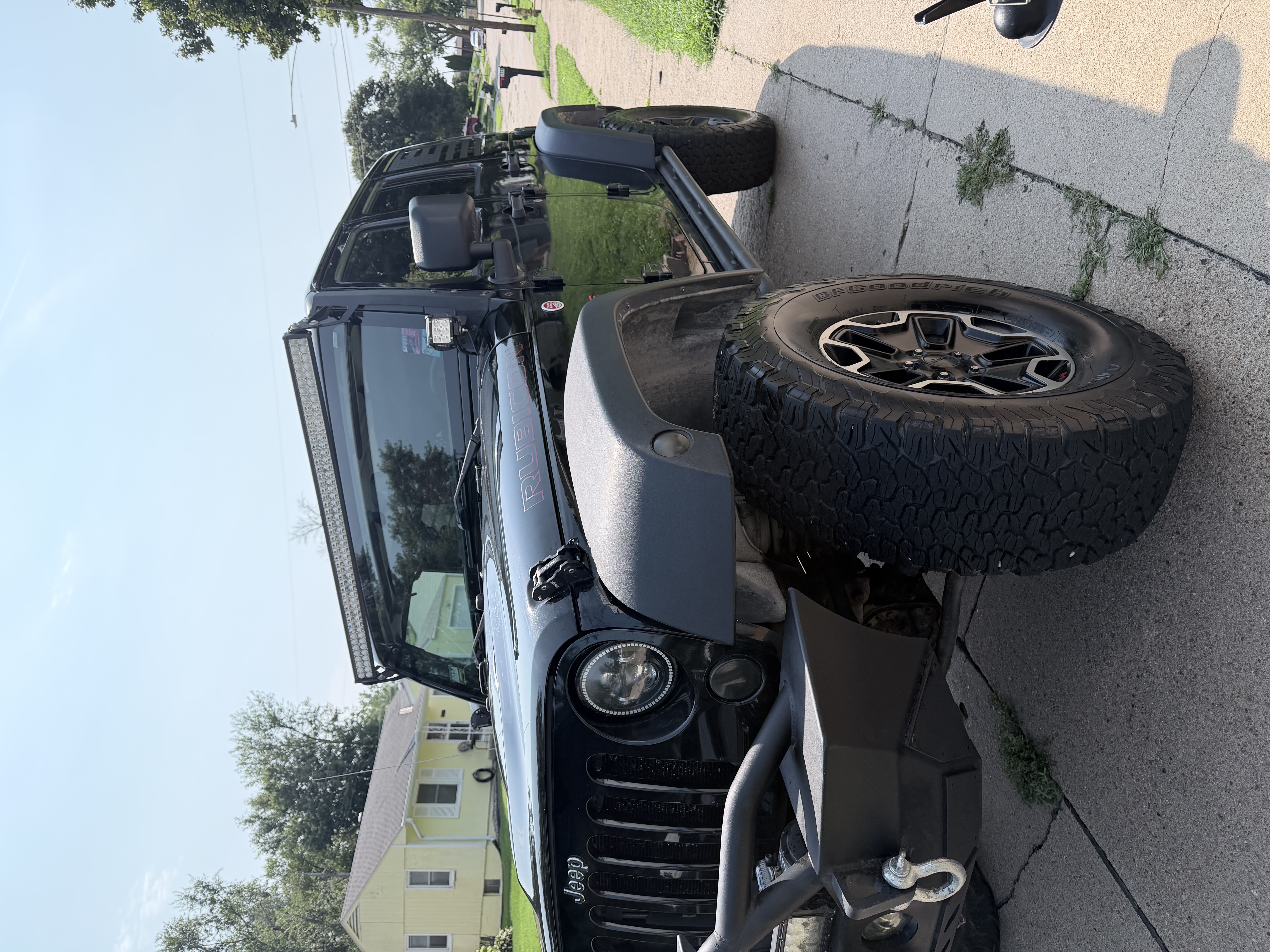 Used 2013 Jeep Wrangler Unlimited Rubicon AWD/4WD image 6