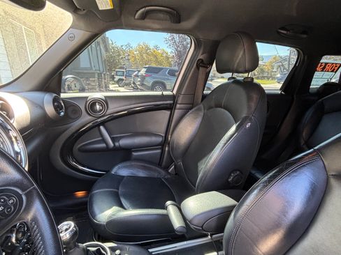 Used 2012 MINI Cooper Countryman FWD image 16