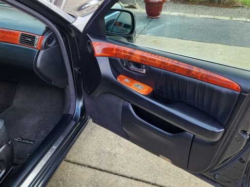 Used 2004 Lexus LS 430 image 22