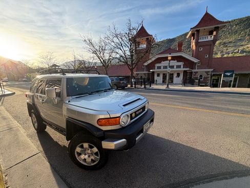 Used 2007 Toyota FJ Cruiser 4WD image 24