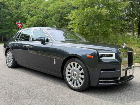 Used 2018 Rolls-Royce Phantom Sedan RWD image 10