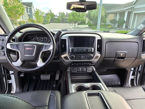 Used 2015 GMC Sierra 1500 SLT w/ SLT Crew Cab Value Package AWD/4WD image 8