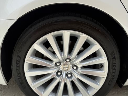 Used 2014 Lexus LS 460 AWD image 15