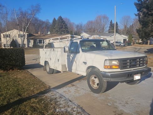 Used 1997 Ford F350 2WD Regular Cab image 1