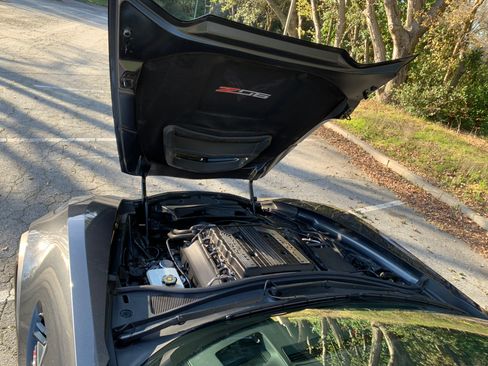 Used 2017 Chevrolet Corvette Z06 w/ Z07 Performance Package image 12