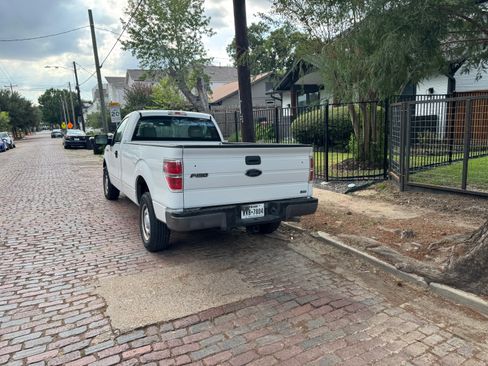 Used 2010 Ford F150 XL RWD image 5