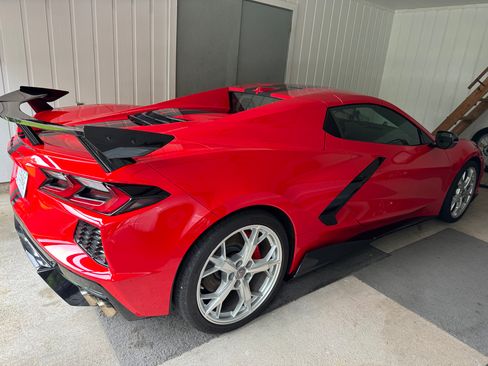 Used 2022 Chevrolet Corvette Stingray Premium Conv w/ Z51 Performance Package RWD image 11
