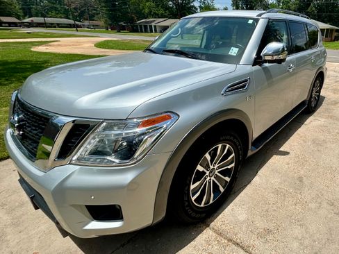 Used 2020 Nissan Armada SL w/ Premium Package RWD image 4