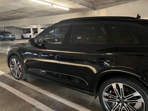 Used 2020 Audi SQ5 Premium Plus w/ Premium Plus Package image 4