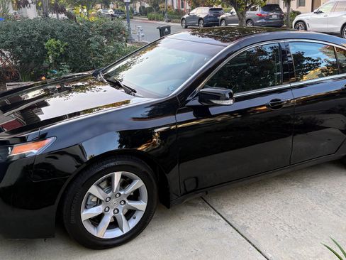 Used 2012 Acura TL w/ Technology Package image 2