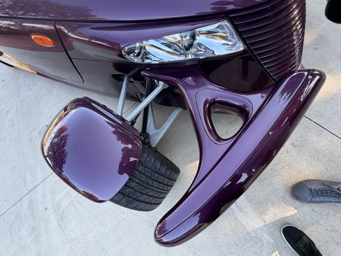 Used 1999 Plymouth Prowler RWD image 16