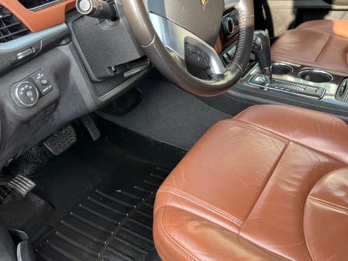 Used 2016 Chevrolet Traverse LT image 19