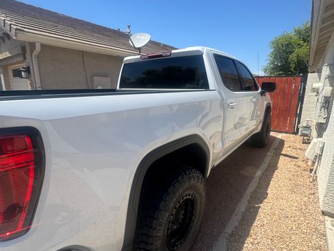 Used 2025 GMC Sierra 1500 AT4 AWD/4WD image 4