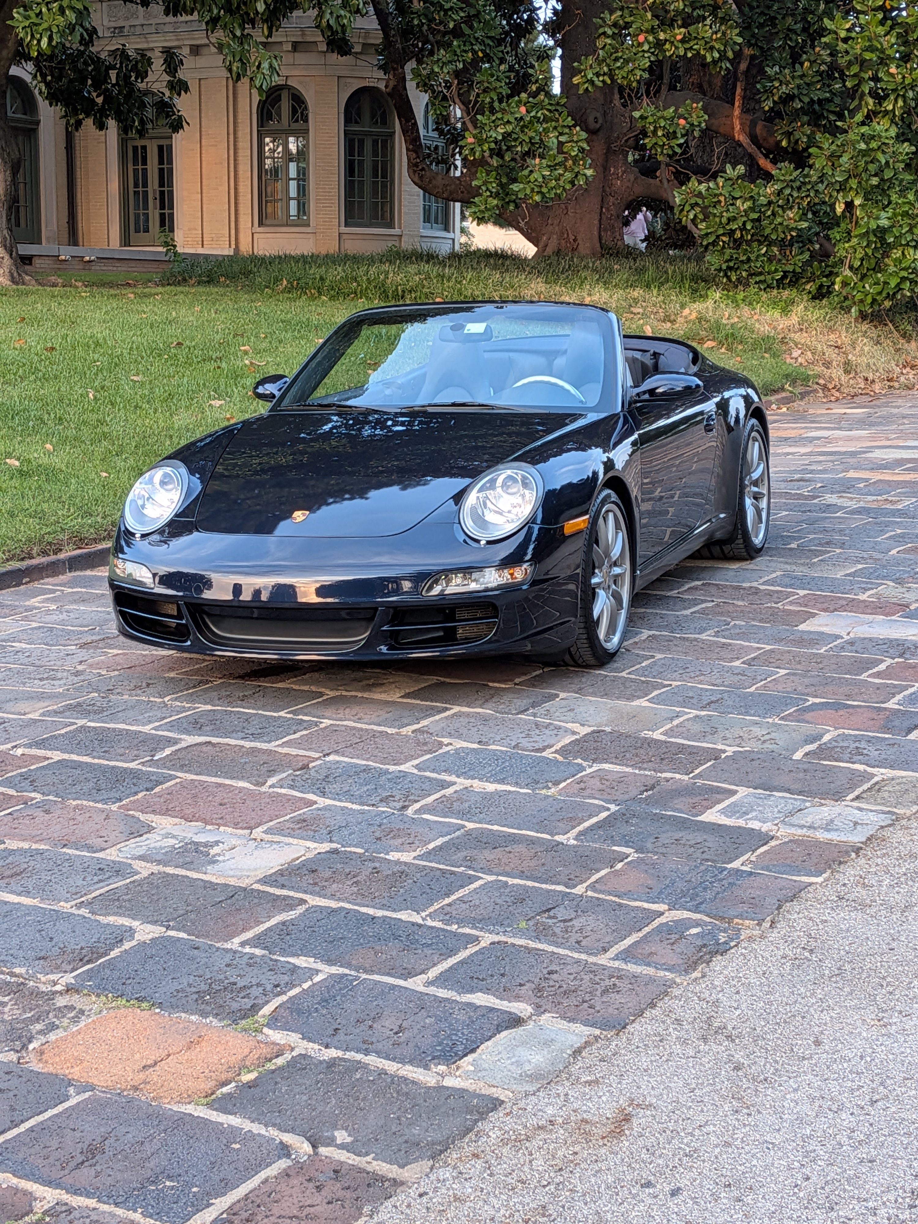 Used 2007 Porsche 911 Cabriolet image 16