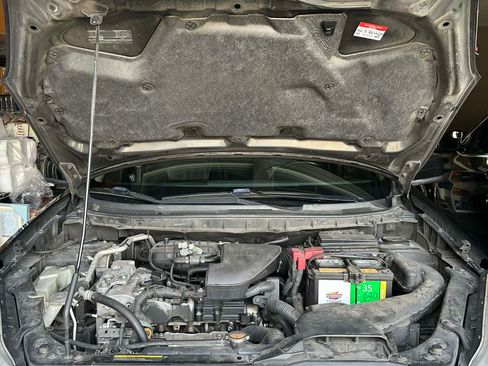 Used 2010 Nissan Rogue SL w/ Leather Pkg image 22