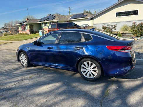 Used 2018 Kia Optima LX image 8