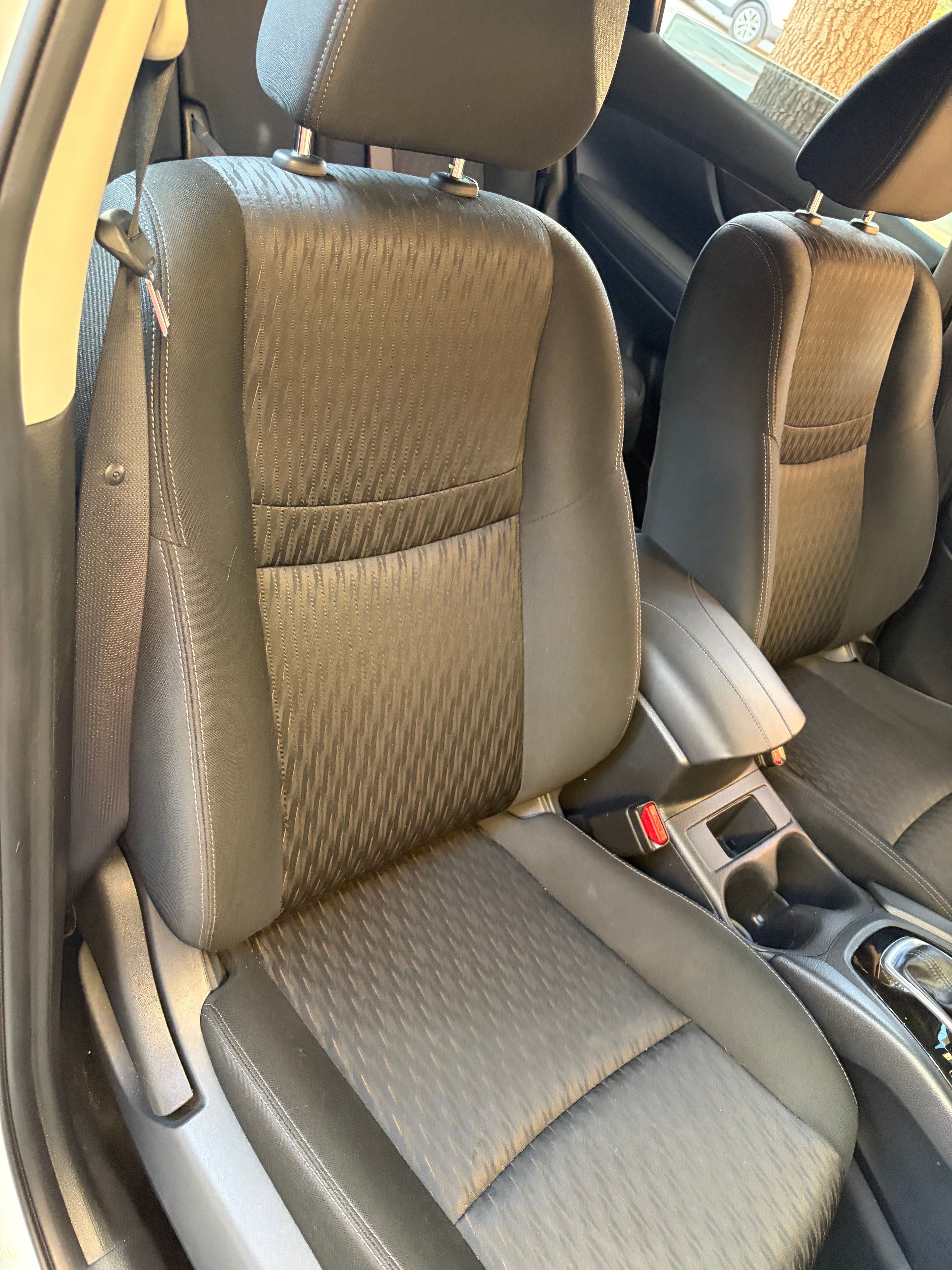 Used 2019 Nissan Rogue S FWD image 22
