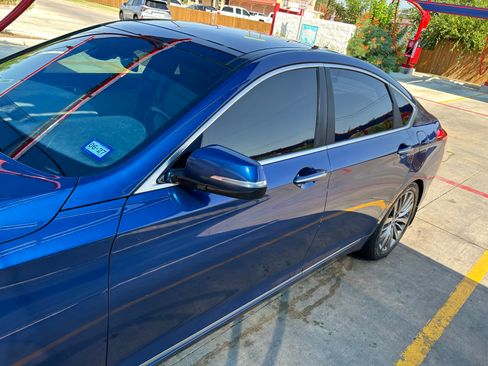 Used 2015 Hyundai Genesis 5.0 RWD image 6