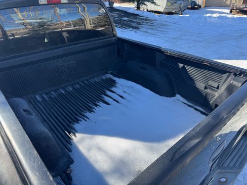 Used 2007 Dodge Dakota SLT image 2