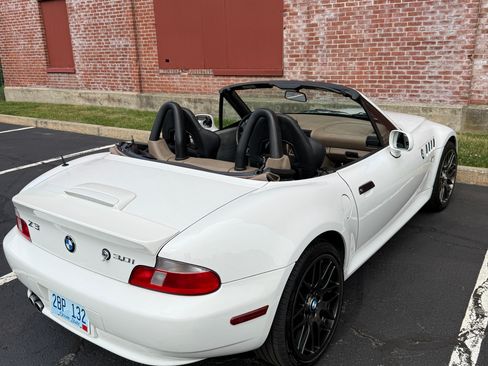 Used 2001 BMW Z3 3.0i RWD image 15