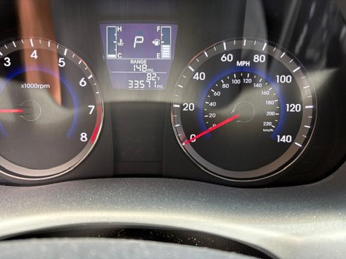 Used 2017 Hyundai Accent SE FWD image 2