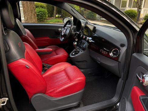 Used 2013 FIAT 500 Sport w/ Beats Audio Pkg FWD image 4
