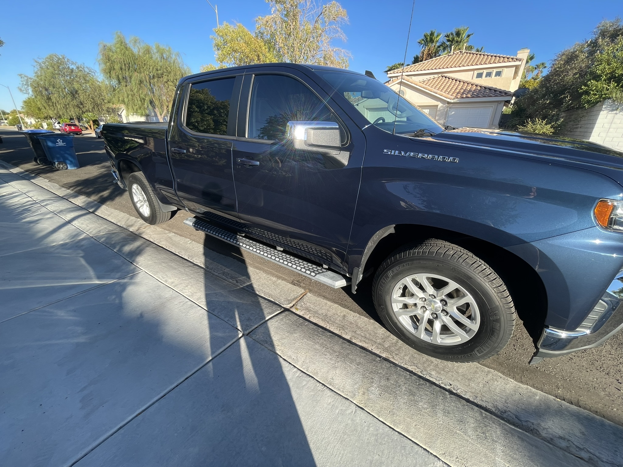 Used 2021 Chevrolet Silverado 1500 LT w/ Bed Protection Package RWD image 4