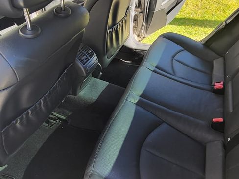 Used 2005 Mercedes-Benz E 320 Sedan image 13