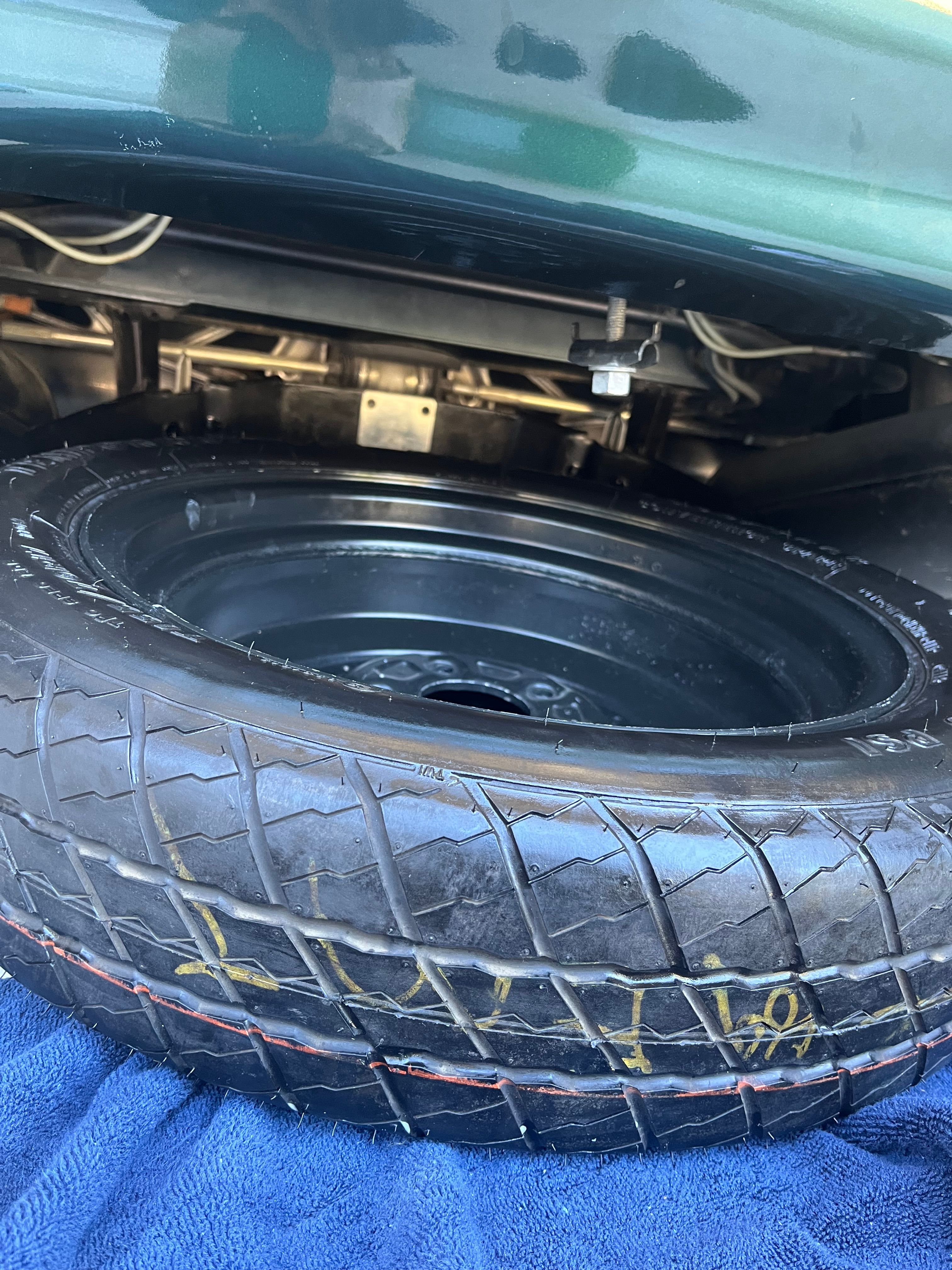Used 1994 Chevrolet Corvette Convertible RWD image 16