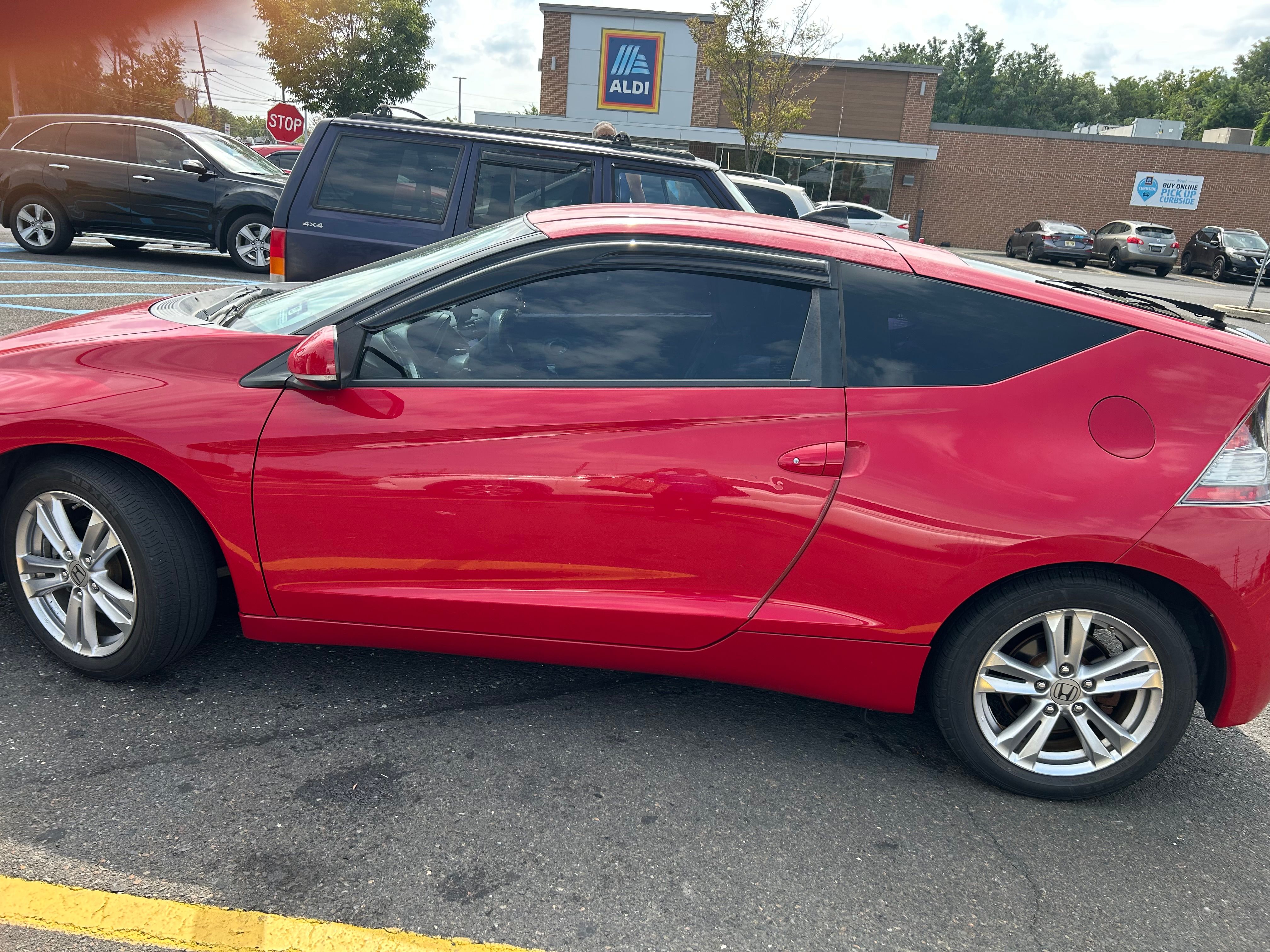 Used 2011 Honda CR-Z EX image 2