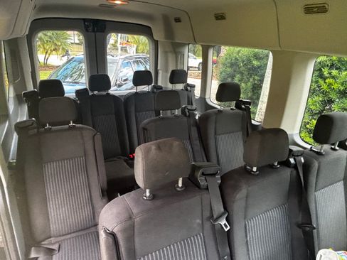 Used 2017 Ford Transit 350 XLT image 8