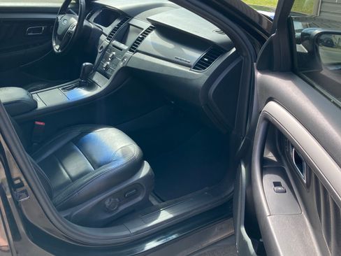 Used 2013 Ford Taurus SEL FWD image 8