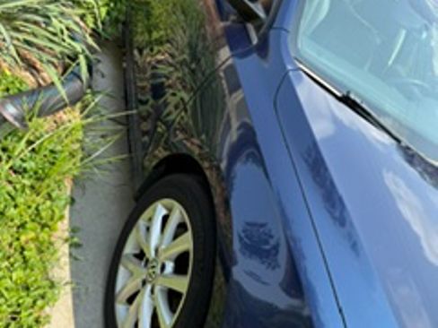 Used 2011 Volkswagen Jetta SE FWD image 4