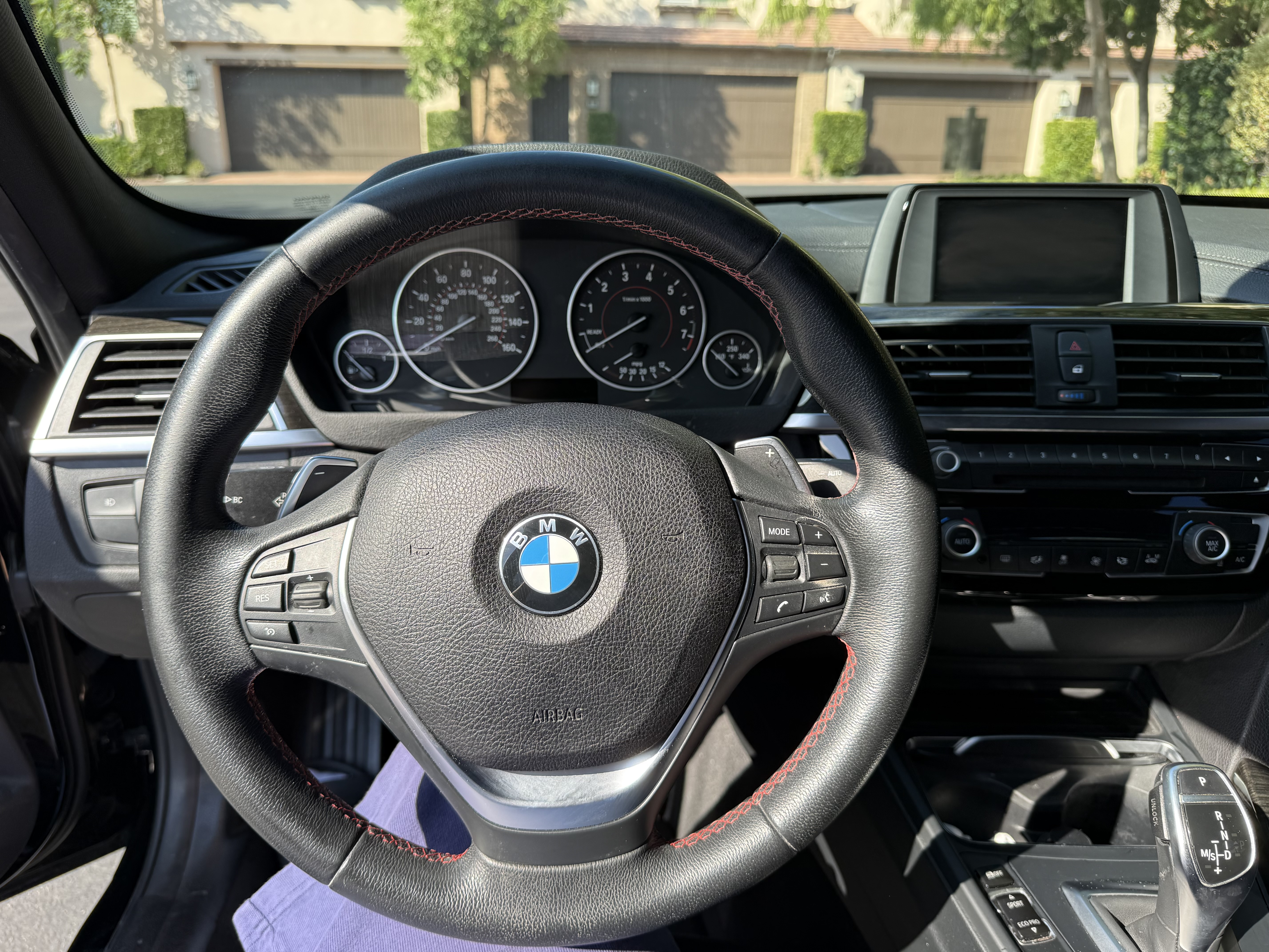 Used 2018 BMW 330i Sedan w/ Convenience Package RWD image 18