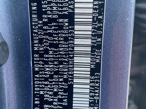 Used 2014 Toyota Corolla LE image 10